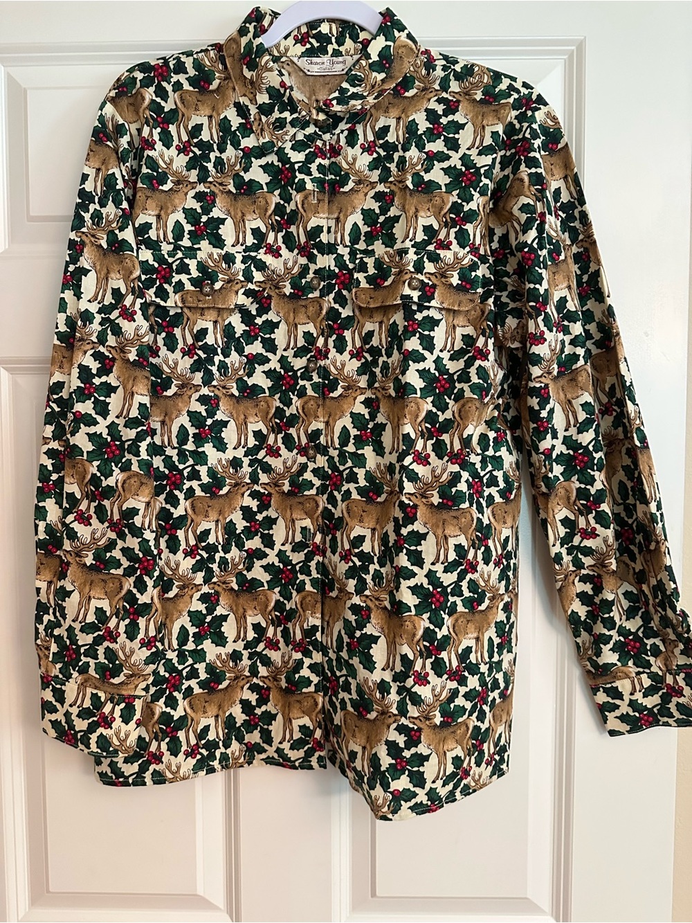 Vintage Sharon Young Dallas Reindeer Holly Christmas Button-Up Shirt